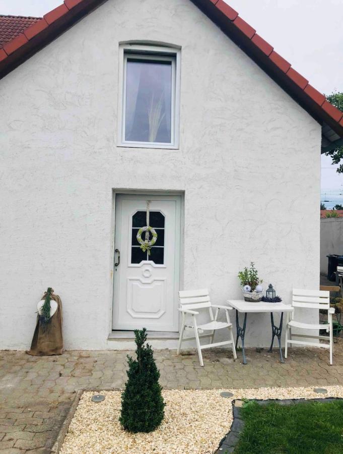 Kleine Gemuetliche Einliegerwohnung Mit Garten Und Pool Nordstemmen Exteriér fotografie