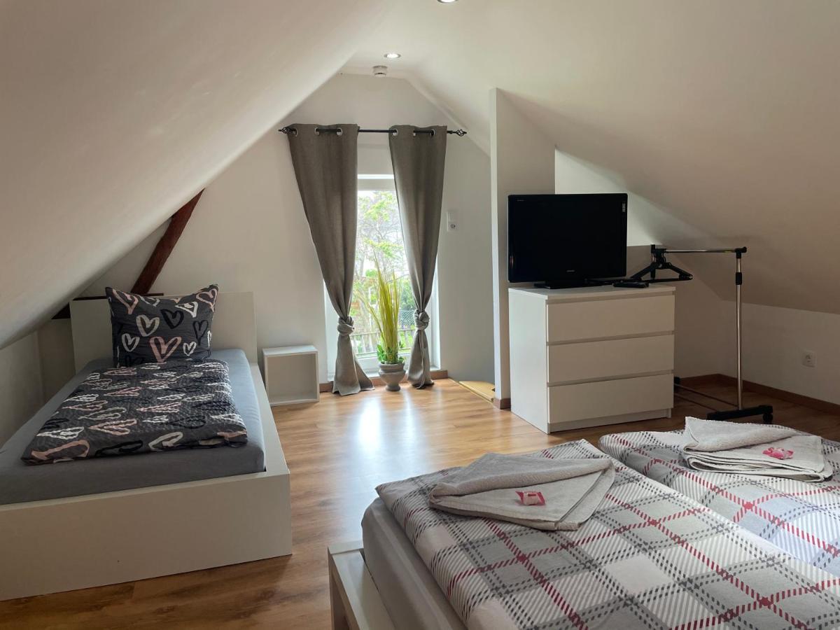 Kleine Gemuetliche Einliegerwohnung Mit Garten Und Pool Nordstemmen Exteriér fotografie